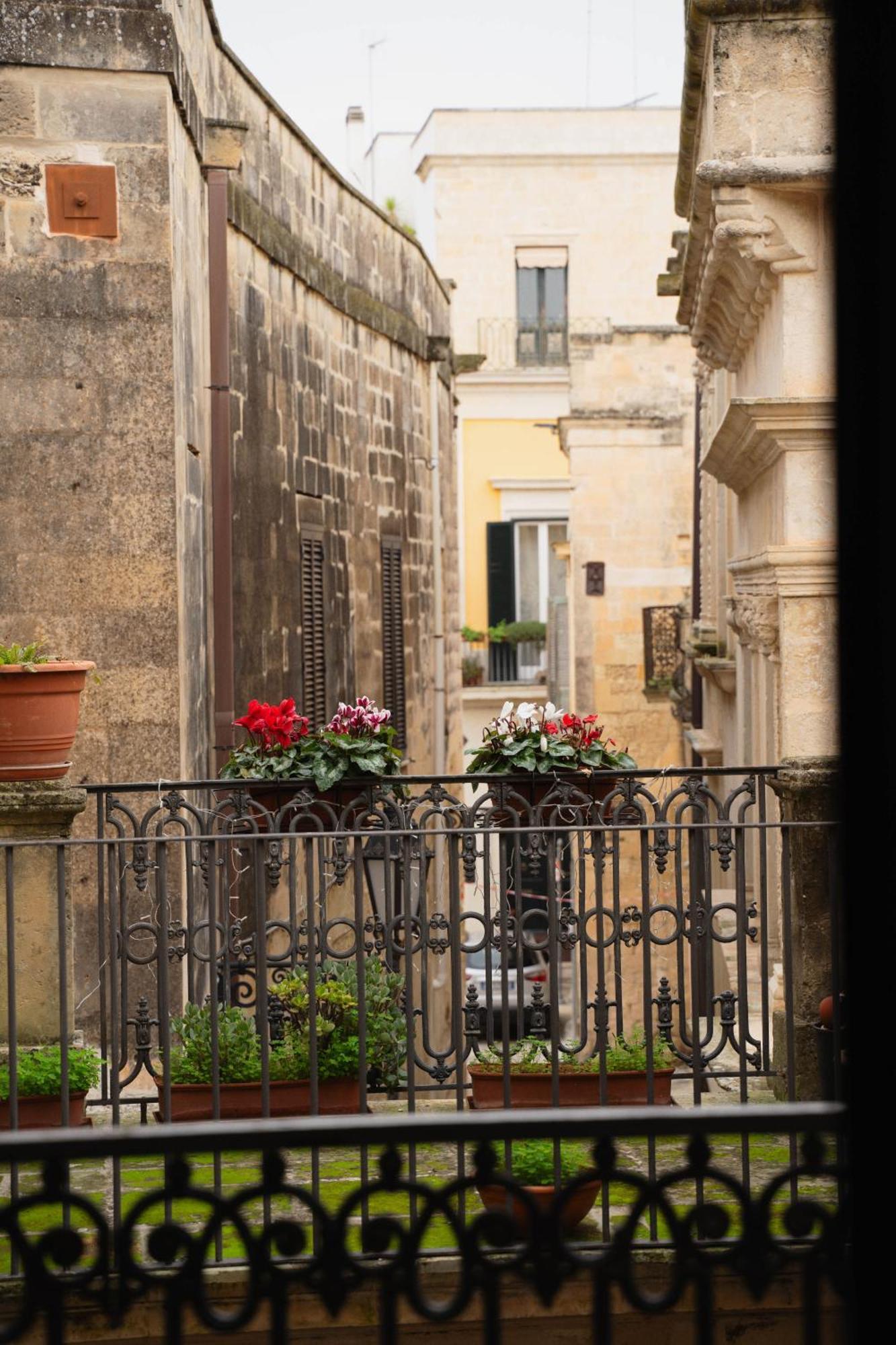 Victoria Apt - Historical Centre Lecce Buitenkant foto